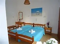 Mersina And Studios * Naousa (Paros)
